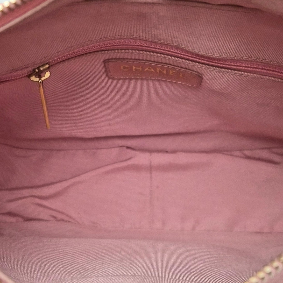 Chanel Vintage Timeless CC Shoulder Bag Pink Caviar Gold Hardware