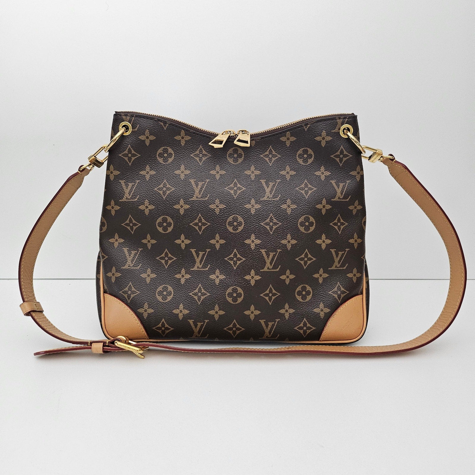 Louis Vuitton Monogram Odeon MM Natural