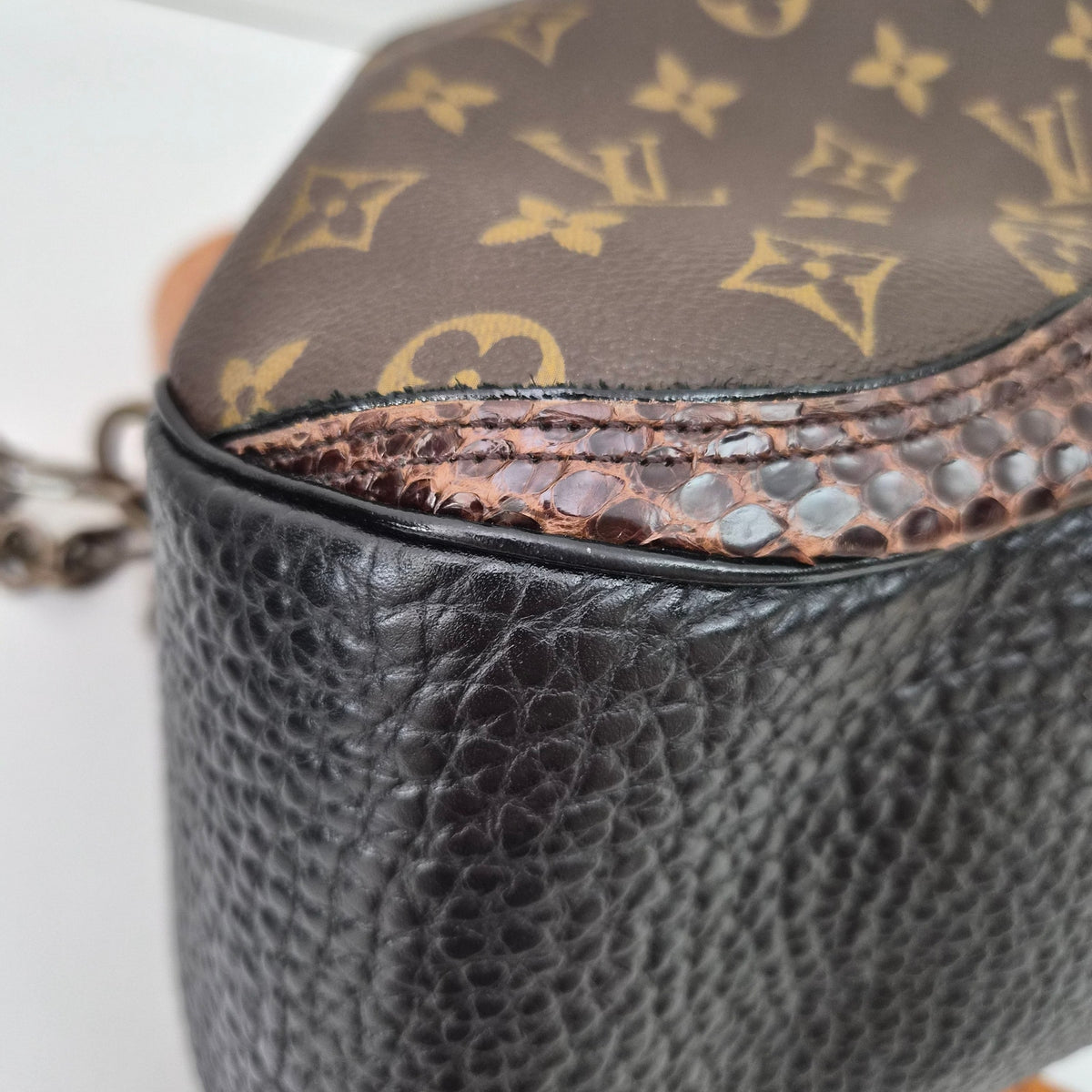 Louis Vuitton Oskar Waltz Monogram Canvas Shoulder Bag