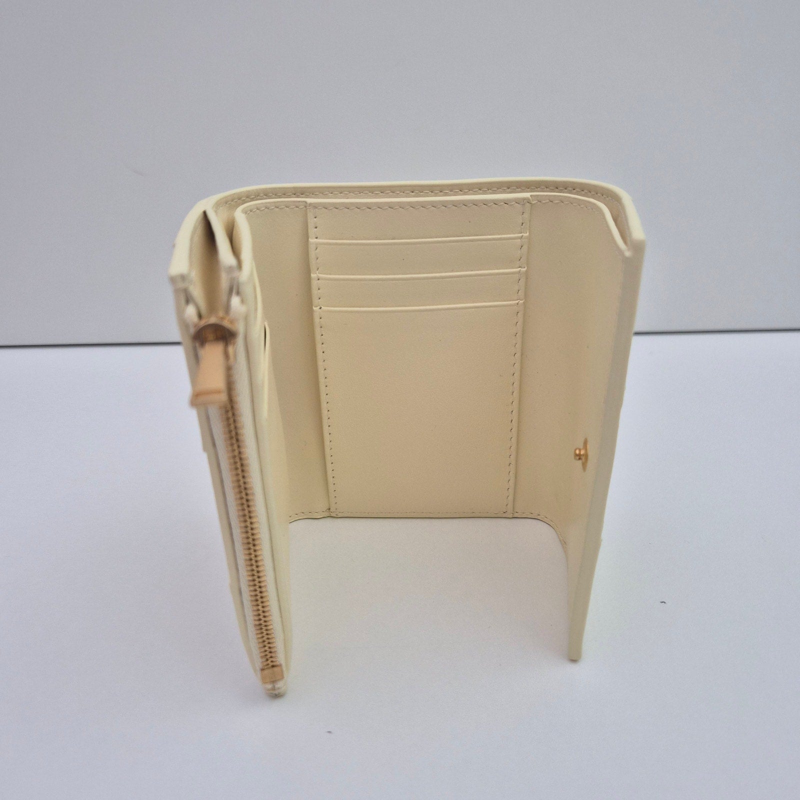 Bottega Veneta White Cassette Intrecciato Small Trifold Wallet