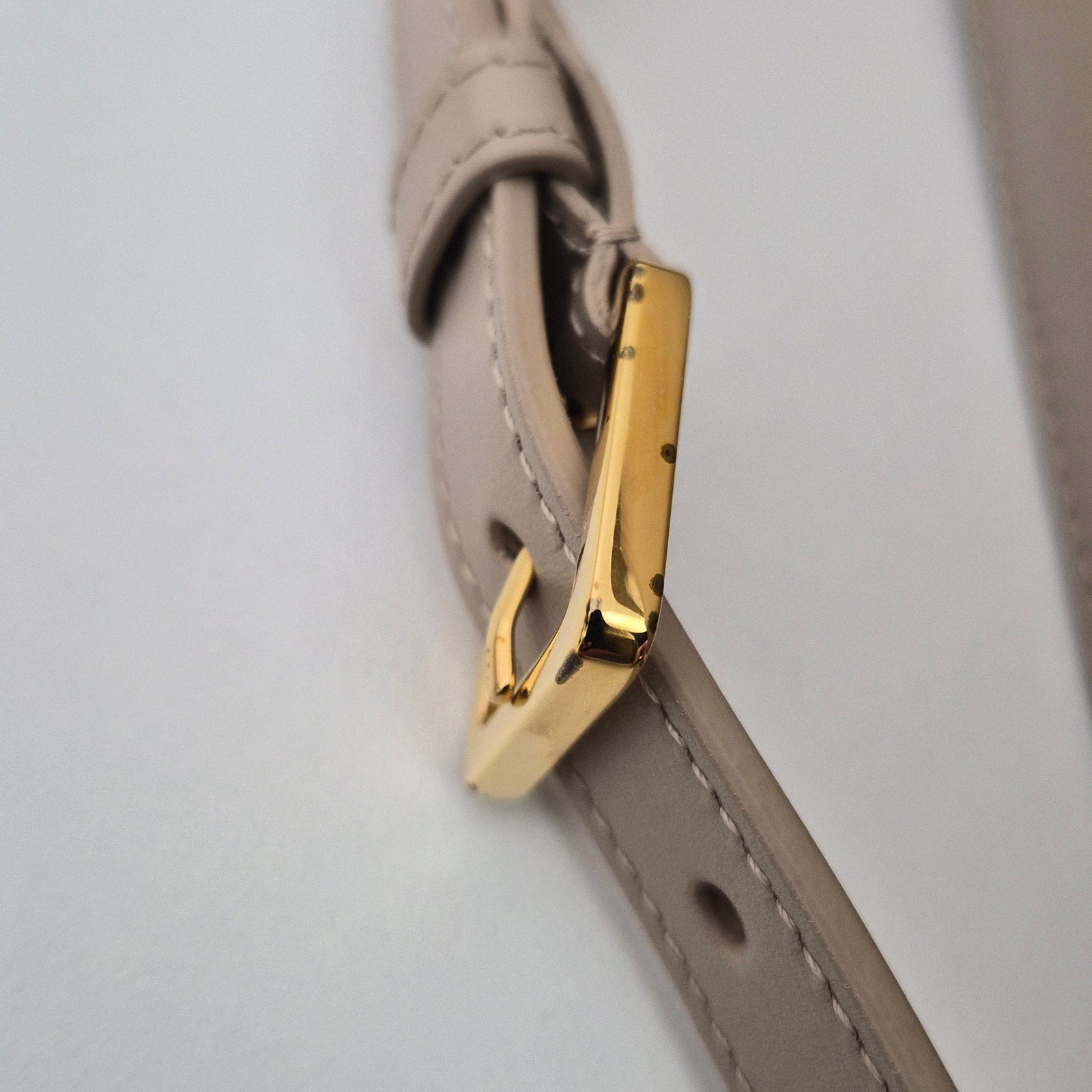 Dior Medium 30 Montaigne Avenue Top Handle Bag Beige