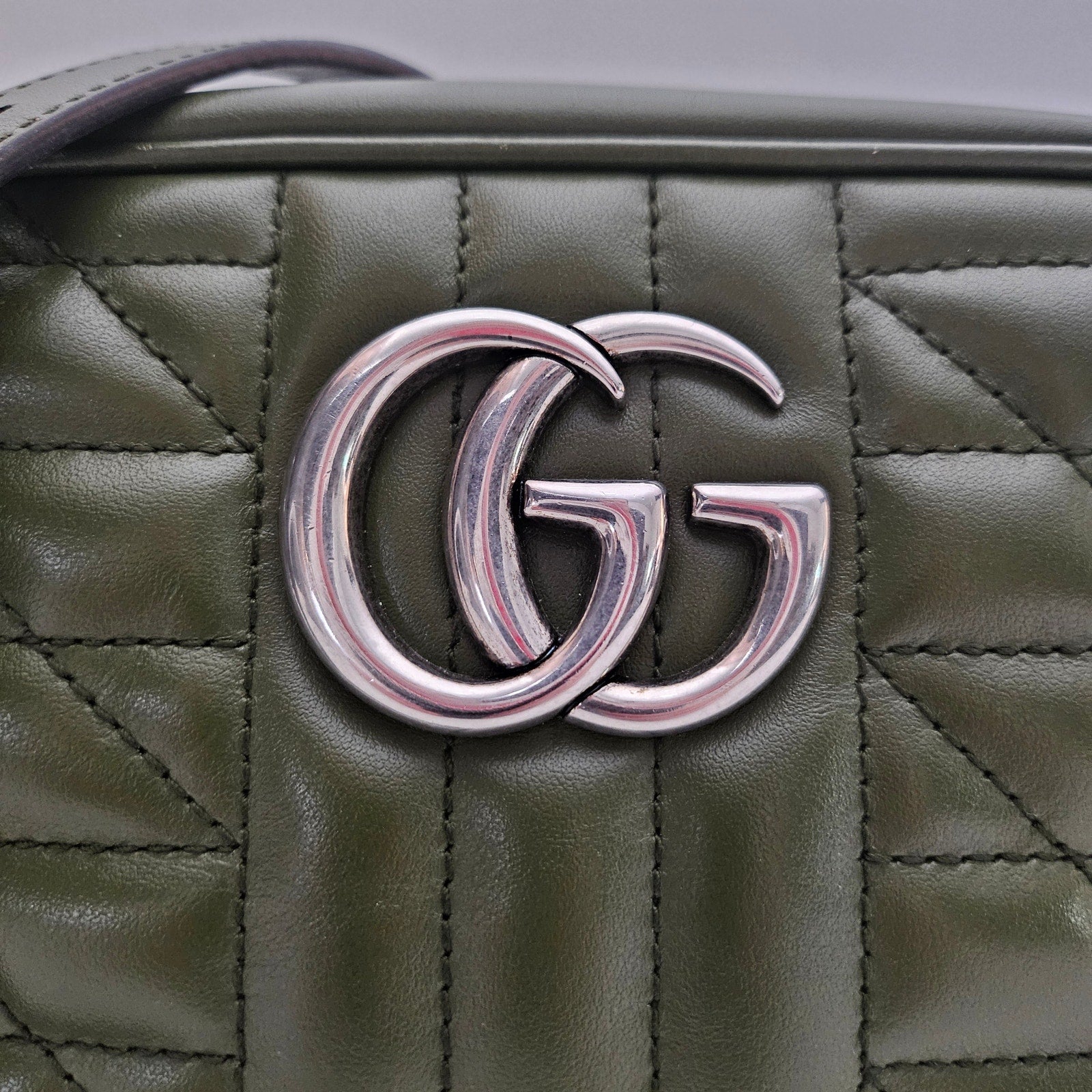 Gucci Calfskin Matelasse Aria Small GG Marmont Chain Shoulder Bag Green