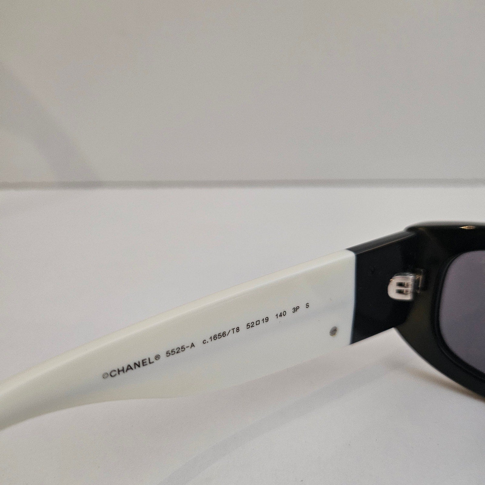 Chanel Sunglasses 5525-A c.1656/T8 Black White with Gray Polarized Lenses