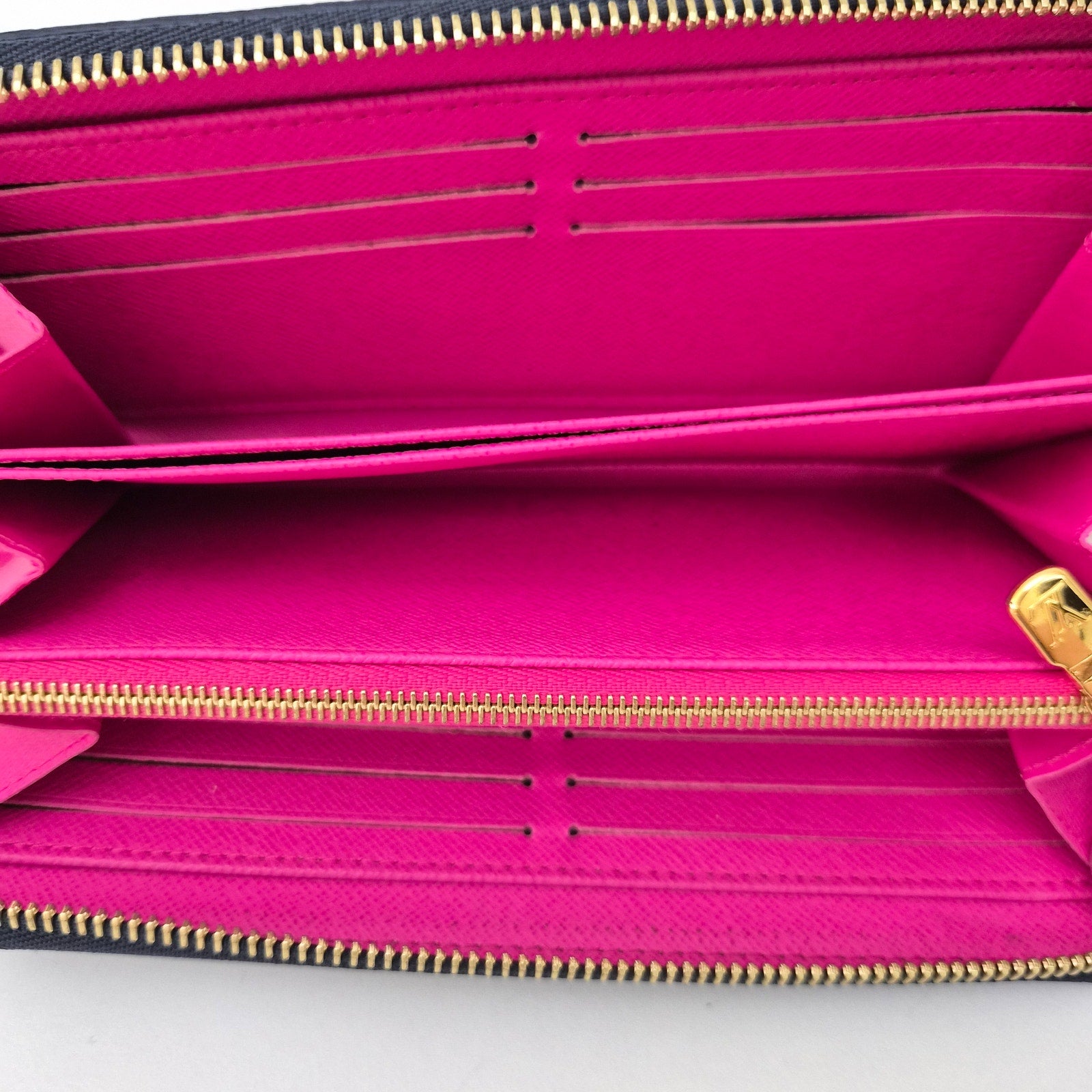 Louis Vuitton Monogram Giant Spring In The City Zippy Wallet Midnight Fuchsia