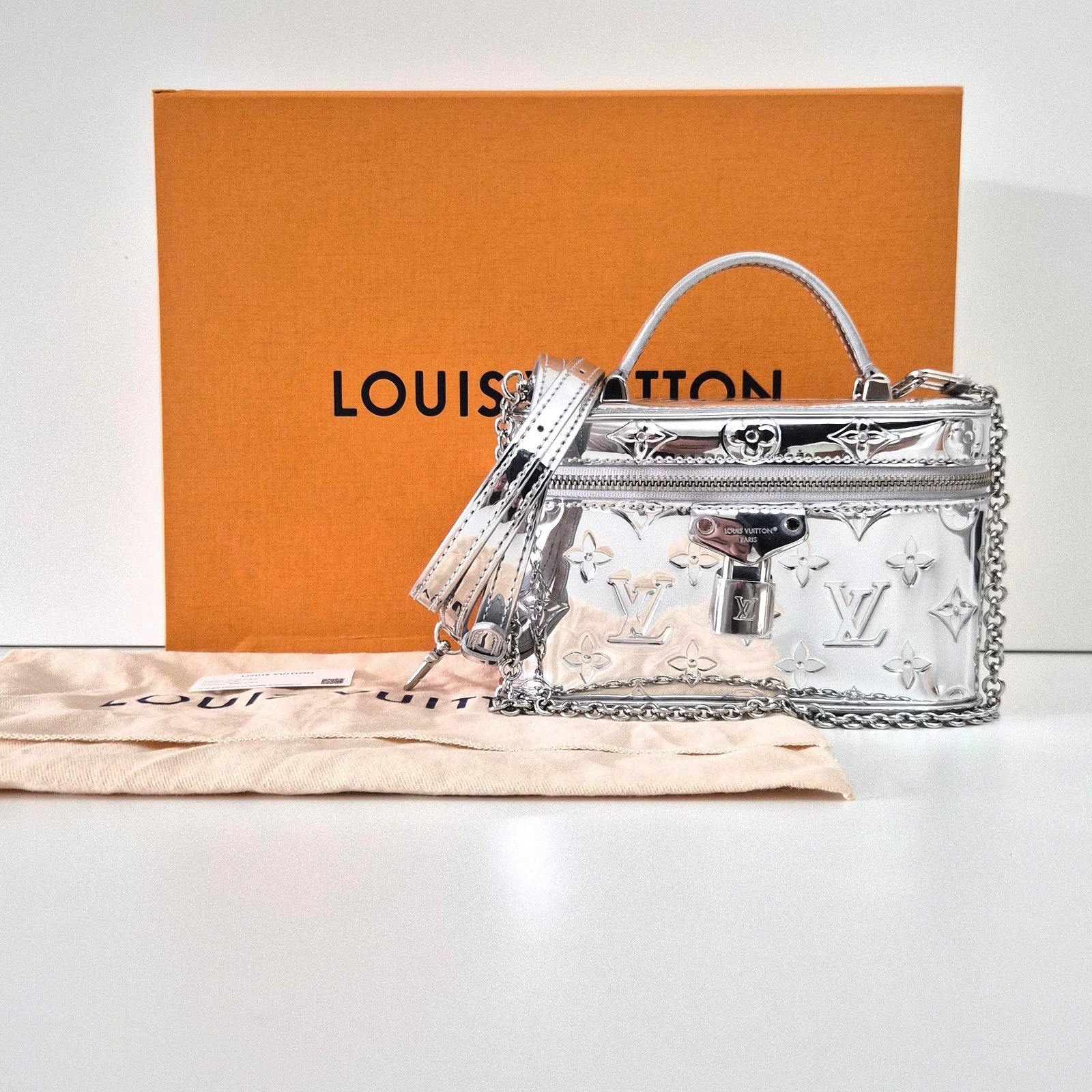Louis Vuitton Ski Vanity Chain Pouch Silver