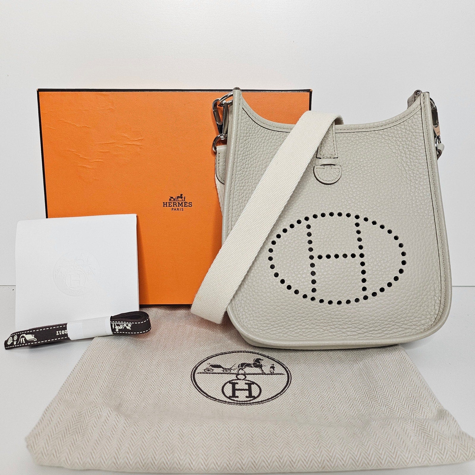Hermes Evelyne Tpm Clemence Leather Crossbody Bag Beton