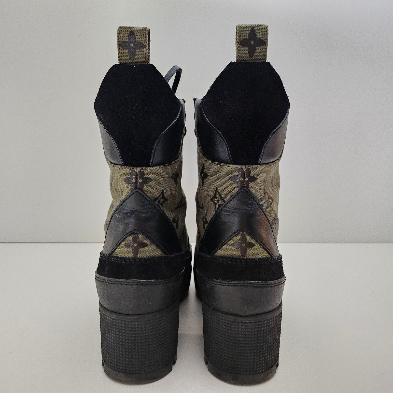 Louis Vuitton Monogram Laureate Platform Desert Boots US 7 / EU 37 Green