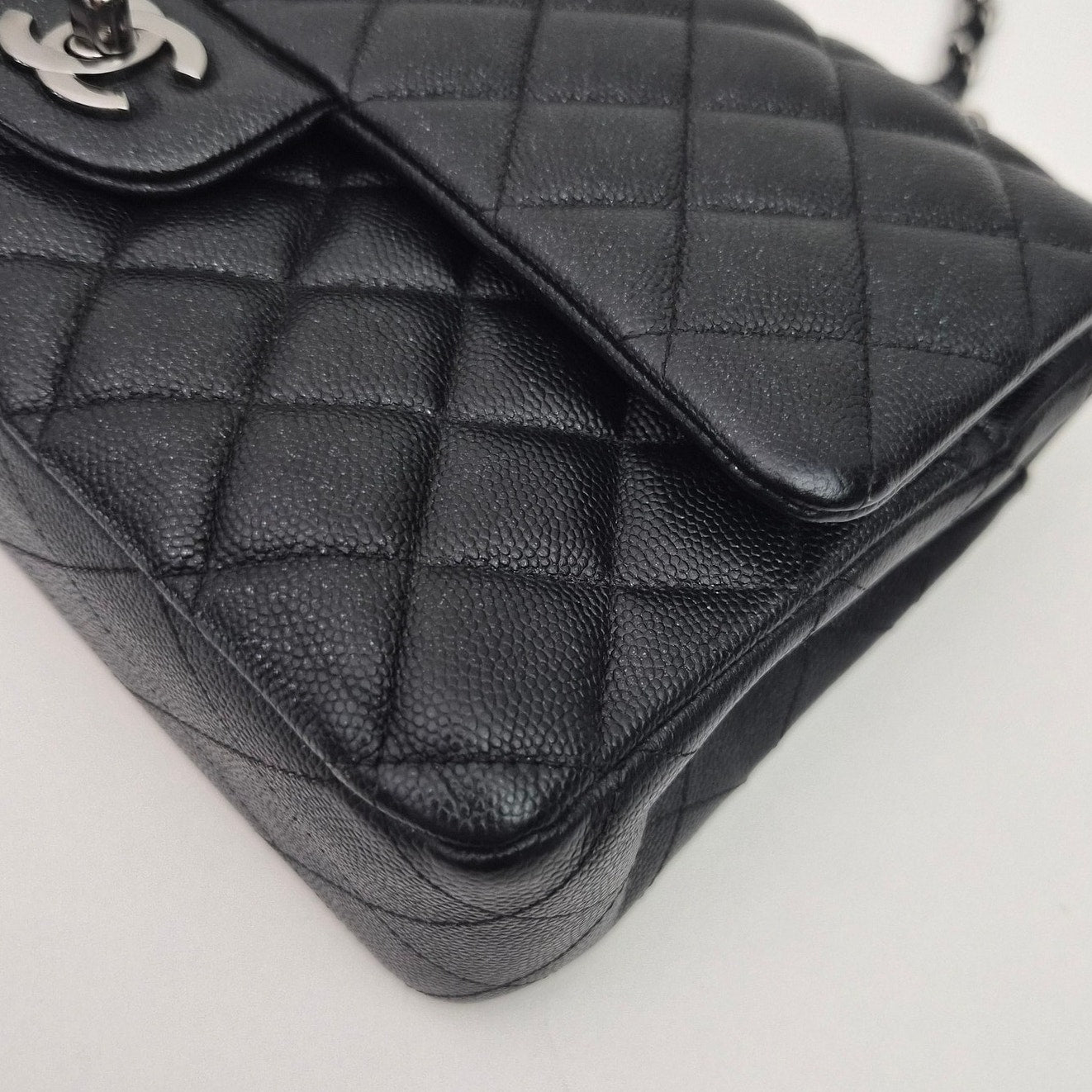 Chanel Classic Medium Glitter Flap 18C Iridescent Black Caviar Gunmetal Hardware