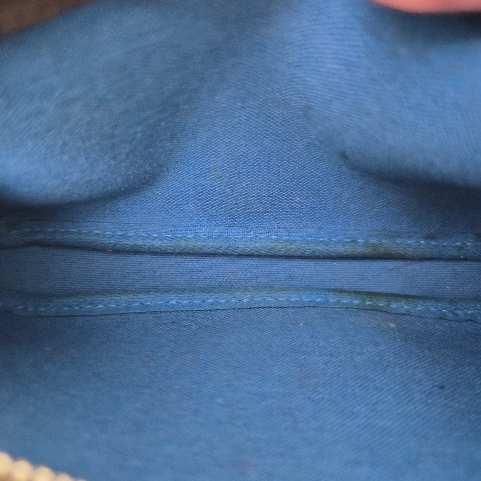 Louis Vuitton 2019 Christmas Vivienne Animation Mini Pochette Accessories