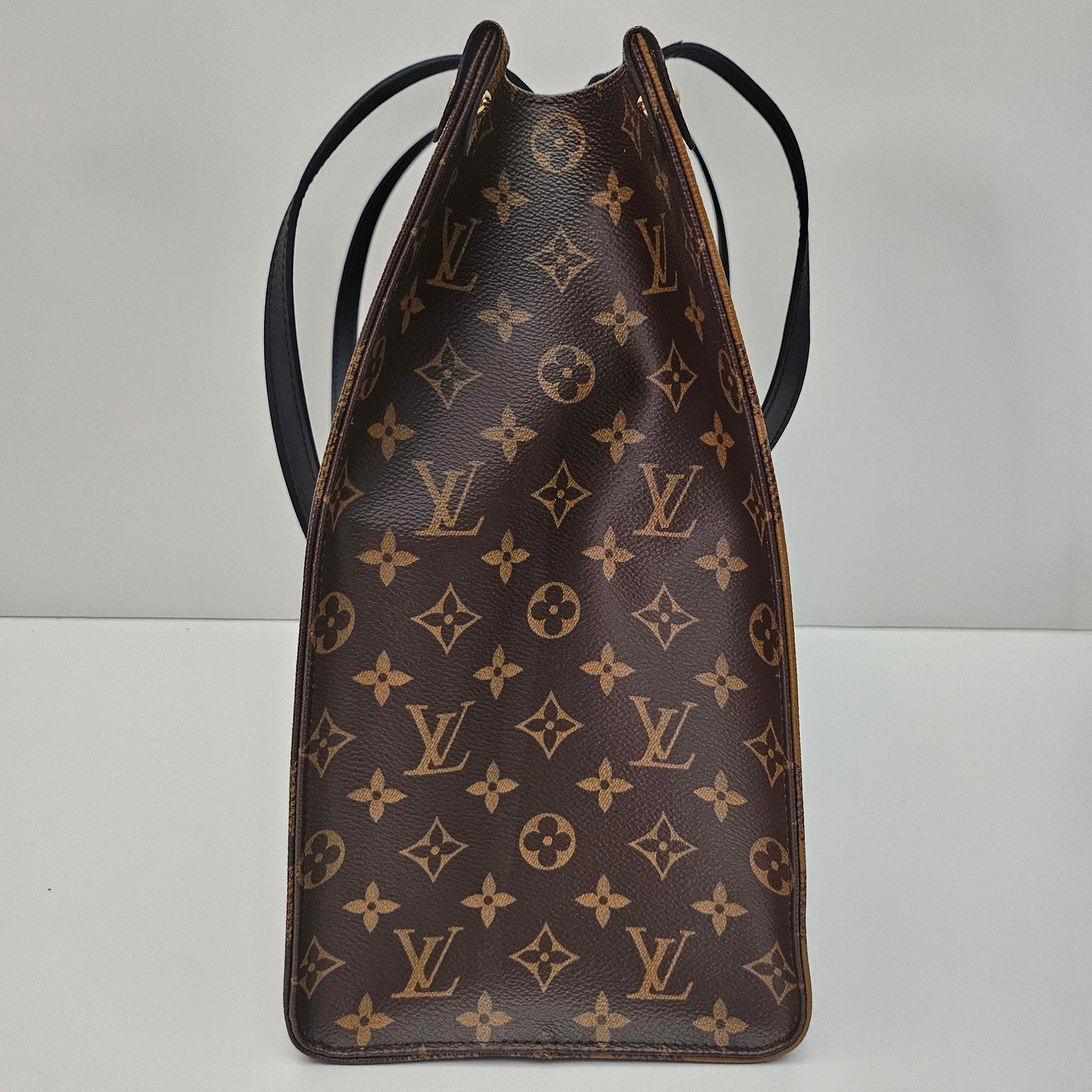 Louis Vuitton Reverse Monogram Giant Onthego GM Tote