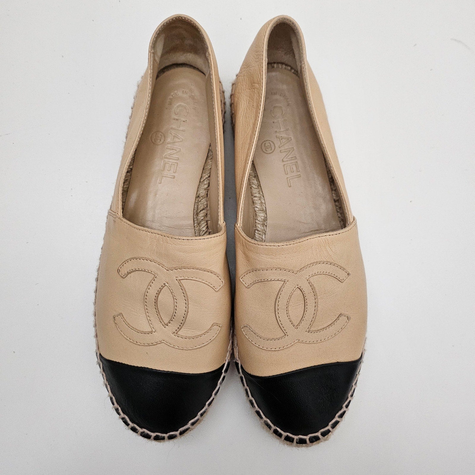 Chanel Bi-Color Black Beige Lambskin CC Logo Espadrilles US 7 / EU 37