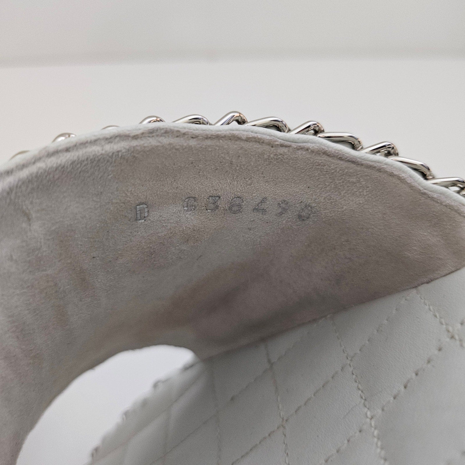 Chanel White Leather CC Chain Slides US 8 / EU 38