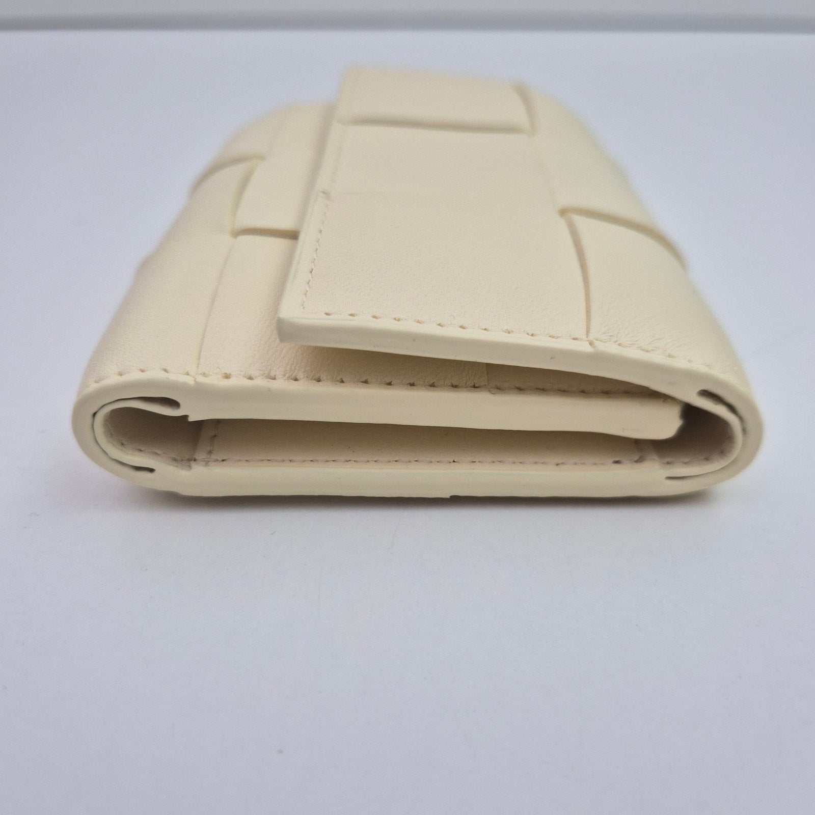 Bottega Veneta White Cassette Intrecciato Small Trifold Wallet