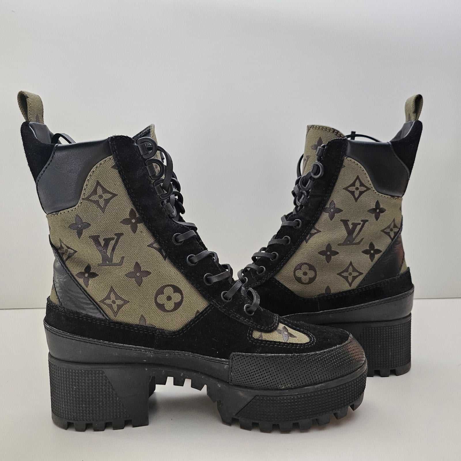 Louis Vuitton Monogram Laureate Platform Desert Boots US 7 / EU 37 Green