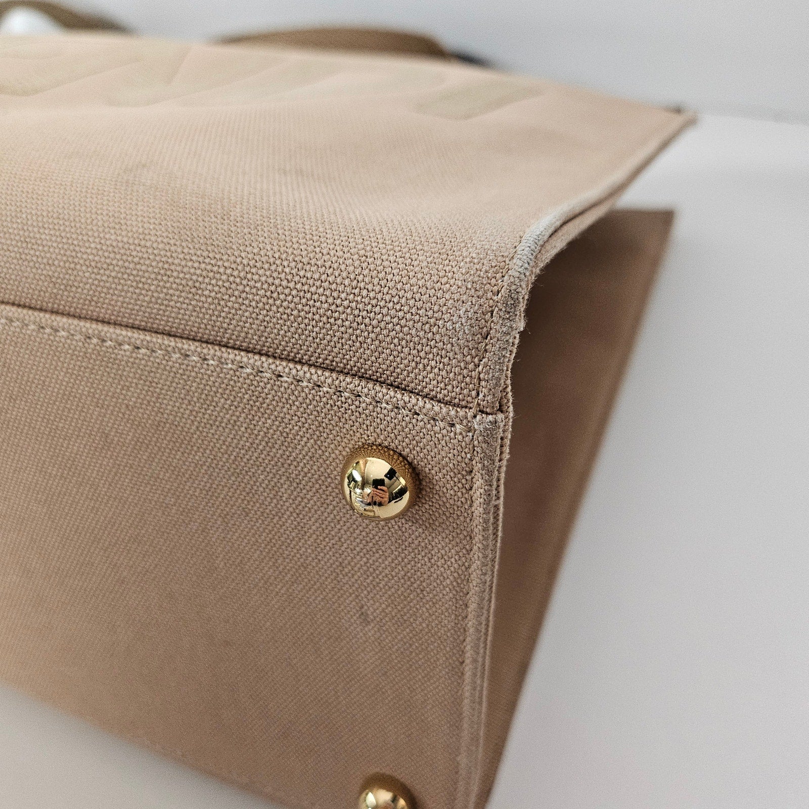 Fendi Canvas Medium Fendi Sunshine Shopper Tote Beige