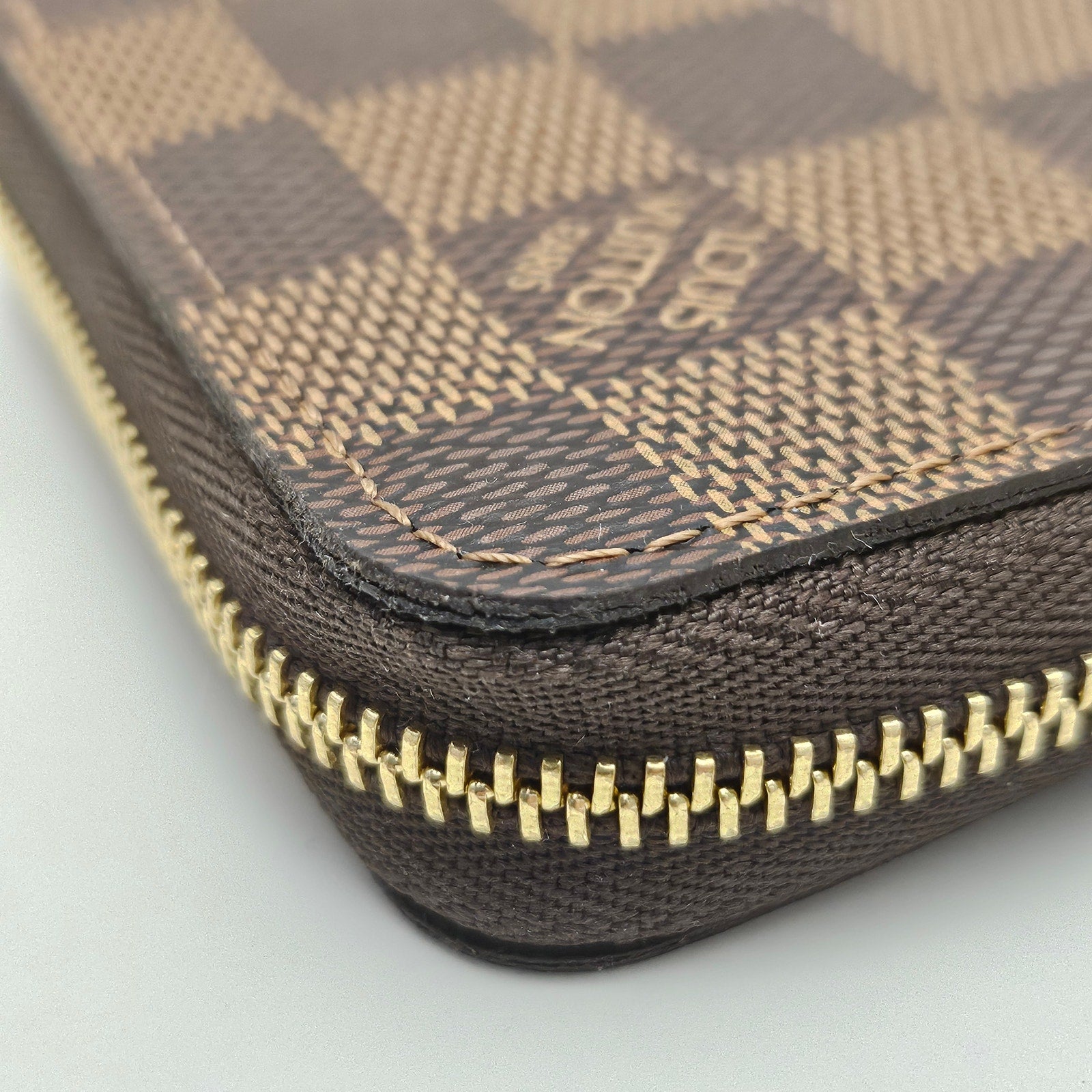Louis Vuitton Damier Ebene Zippy Coin Purse