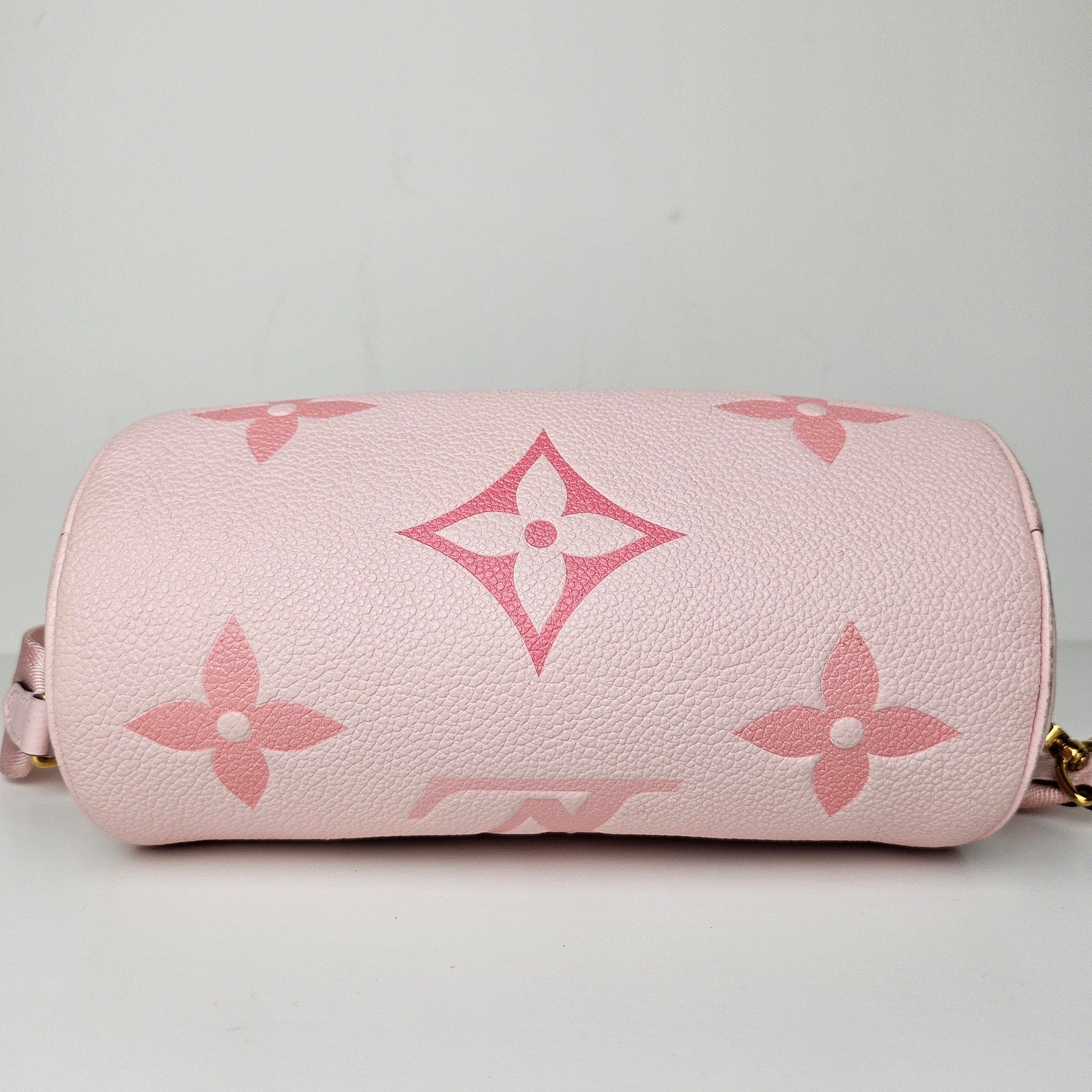 Louis Vuitton Empreinte Monogram Giant By The Pool Papillon BB Pink
