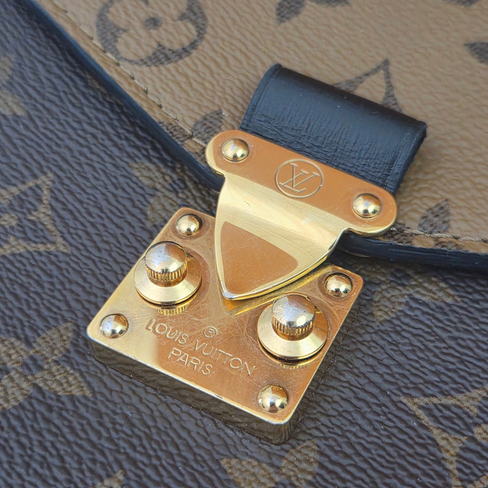 Louis Vuitton Reverse Monogram Pochette Metis Crossbody Bag
