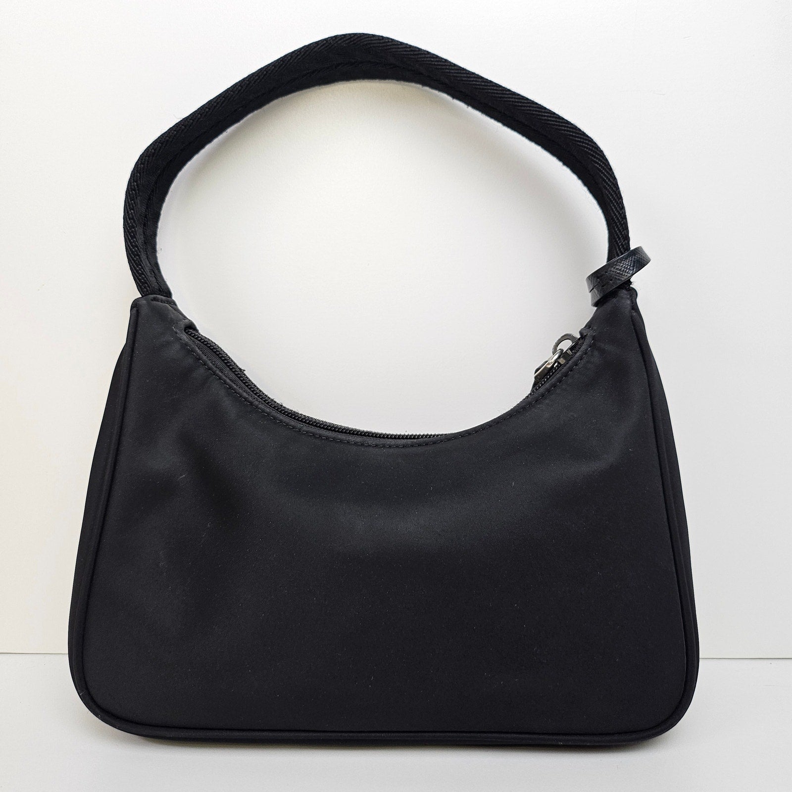 Prada Tessuto Re-Edition 2000 Nylon Shoulder Bag Black
