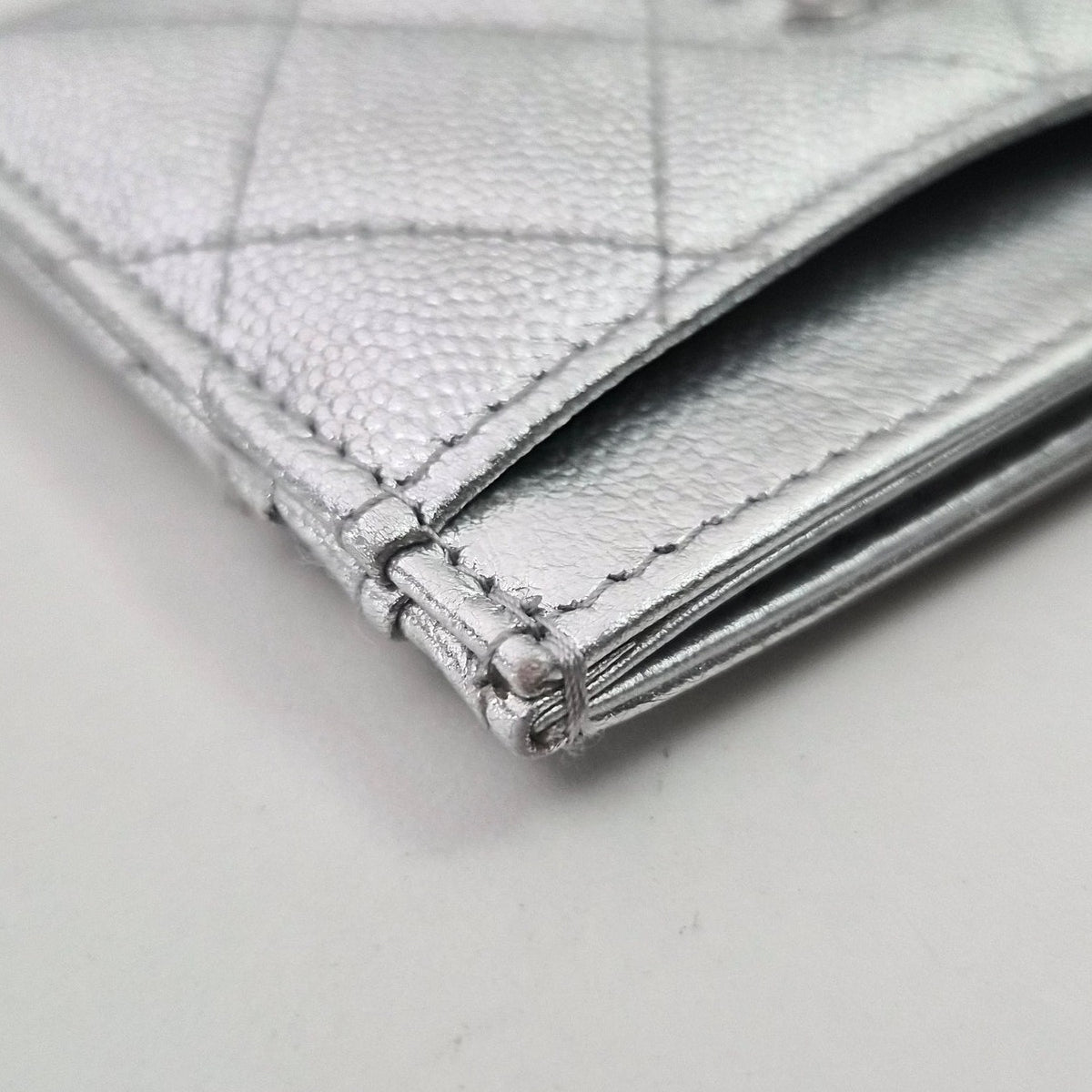 Chanel Silver Caviar Leather Card Holder 2026