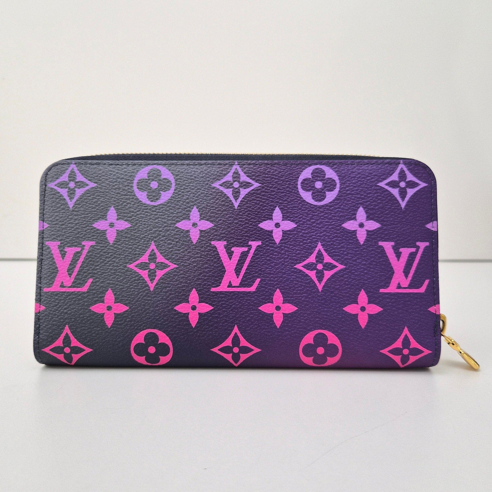 Louis Vuitton Monogram Giant Spring In The City Zippy Wallet Midnight Fuchsia