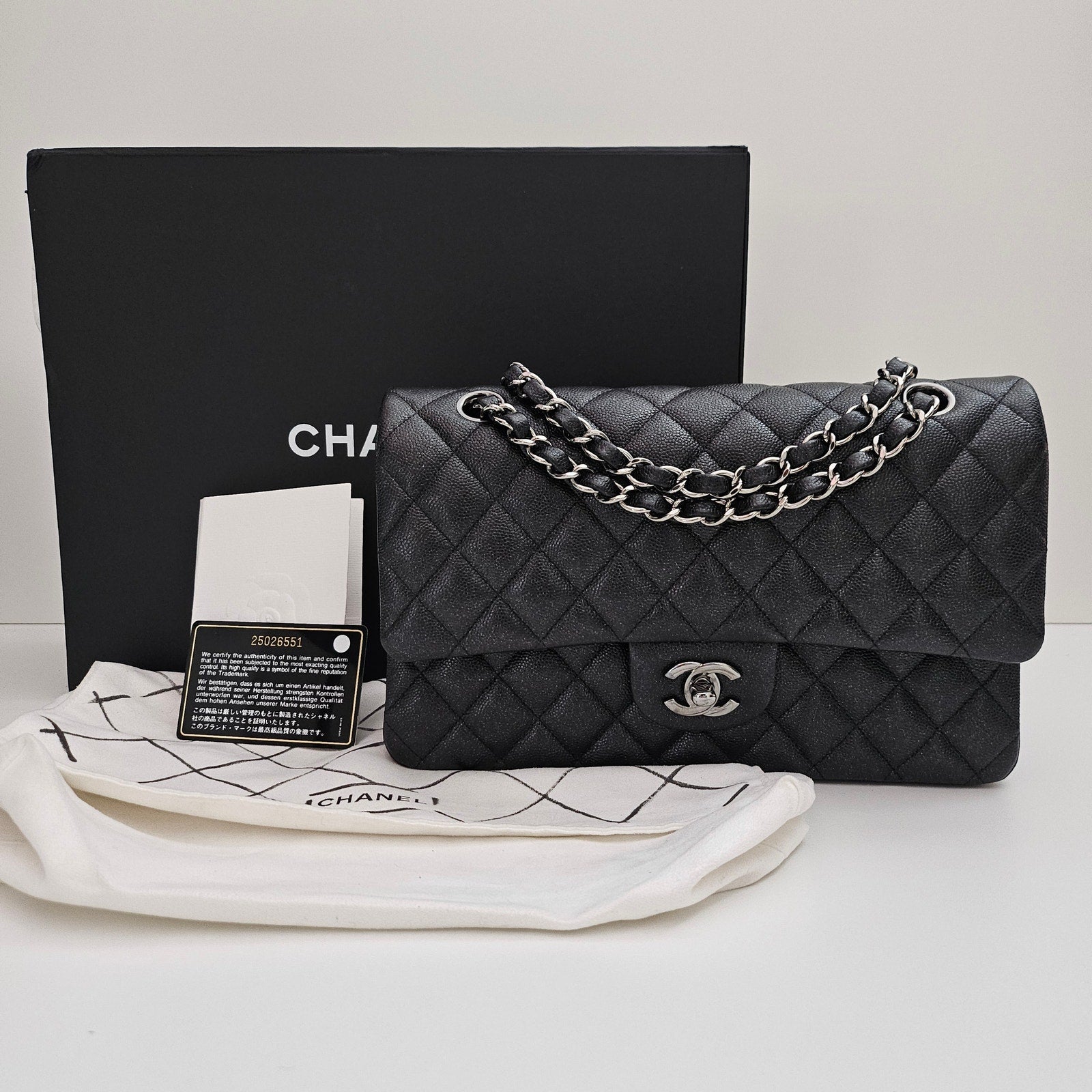 Chanel Classic Medium Flap 18C Iridescent Black Black Caviar Shoulder Bag Gunmetal Hardware