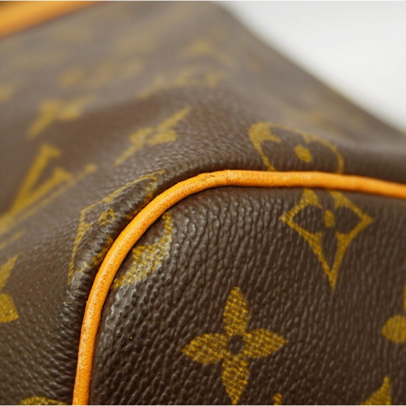 Louis Vuitton Monogram Keepall 55 Travel Duffle Bag