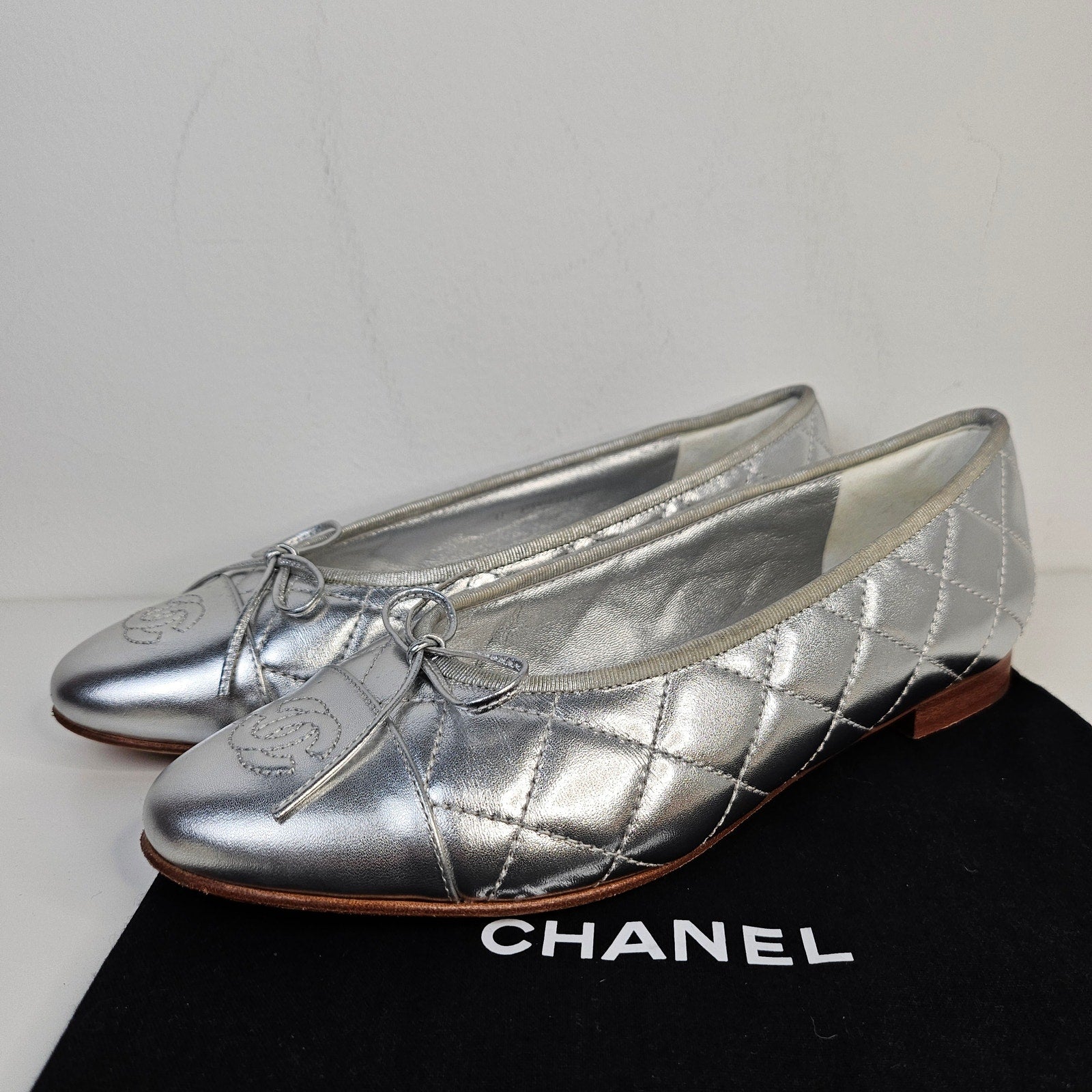 Chanel Silver Quilted Leather Ballet Flats US 8 / EU 38