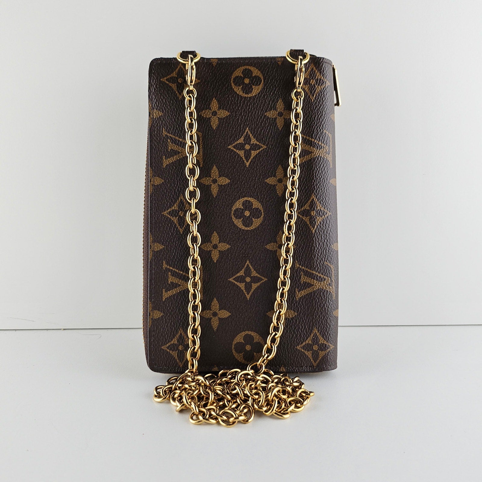 Louis Vuitton Vertical Zippy Metis Chain Wallet Reverse Monogram