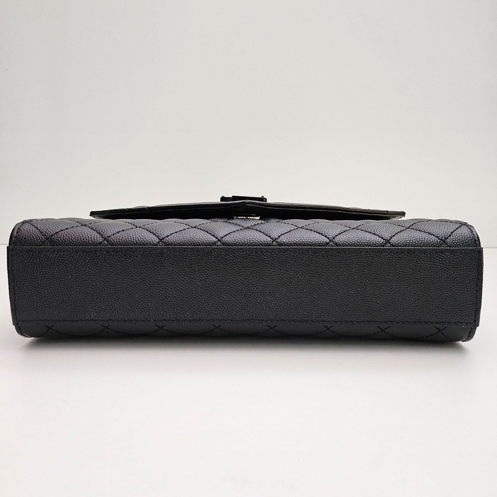 Saint Laurent Grain De Poudre Matelasse Triquilt Medium Monochrome Satchel Black