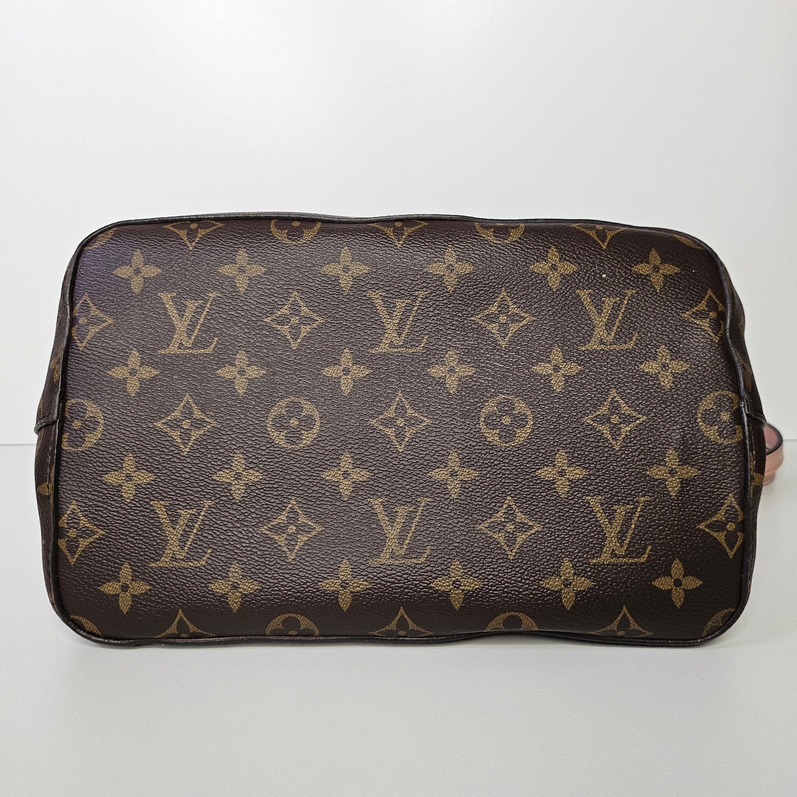 Louis Vuitton Néonoé MM Monogram Pink Shoulder Bag