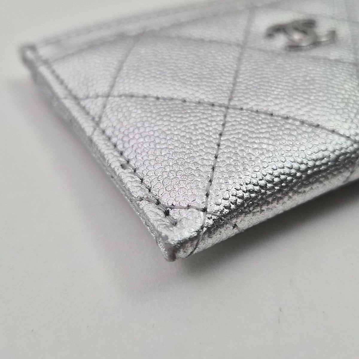 Chanel Silver Caviar Leather Card Holder 2026