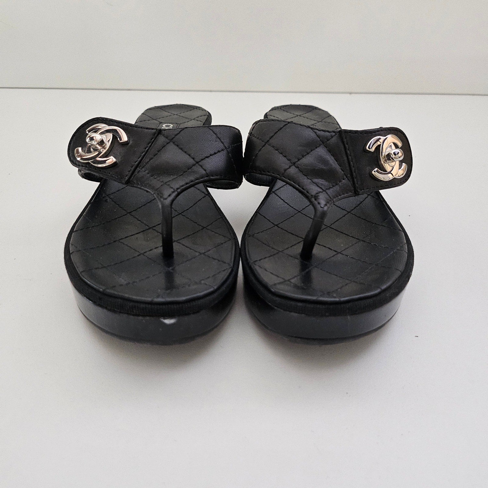 Chanel Turnlock Black Leather Sandals US 8 / EU 38
