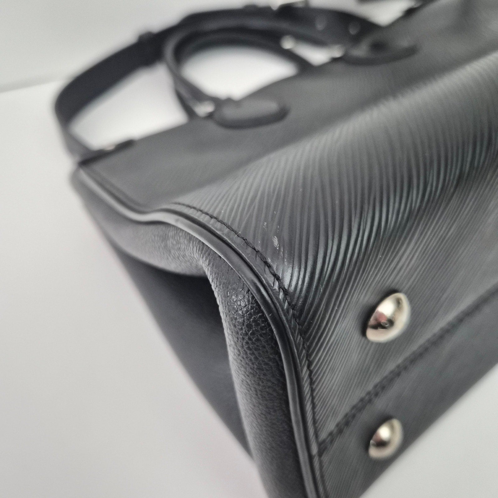 Louis Vuitton Epi Leather Grenelle Tote MM Black