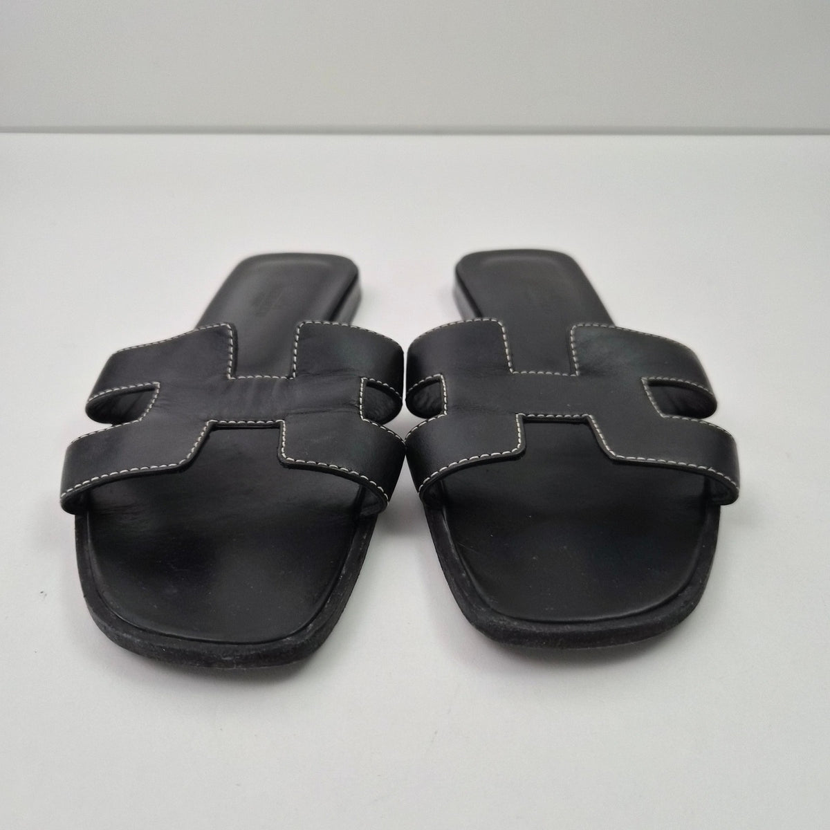 Hermes Oran Leather Sandals Black US 6 / EU 36