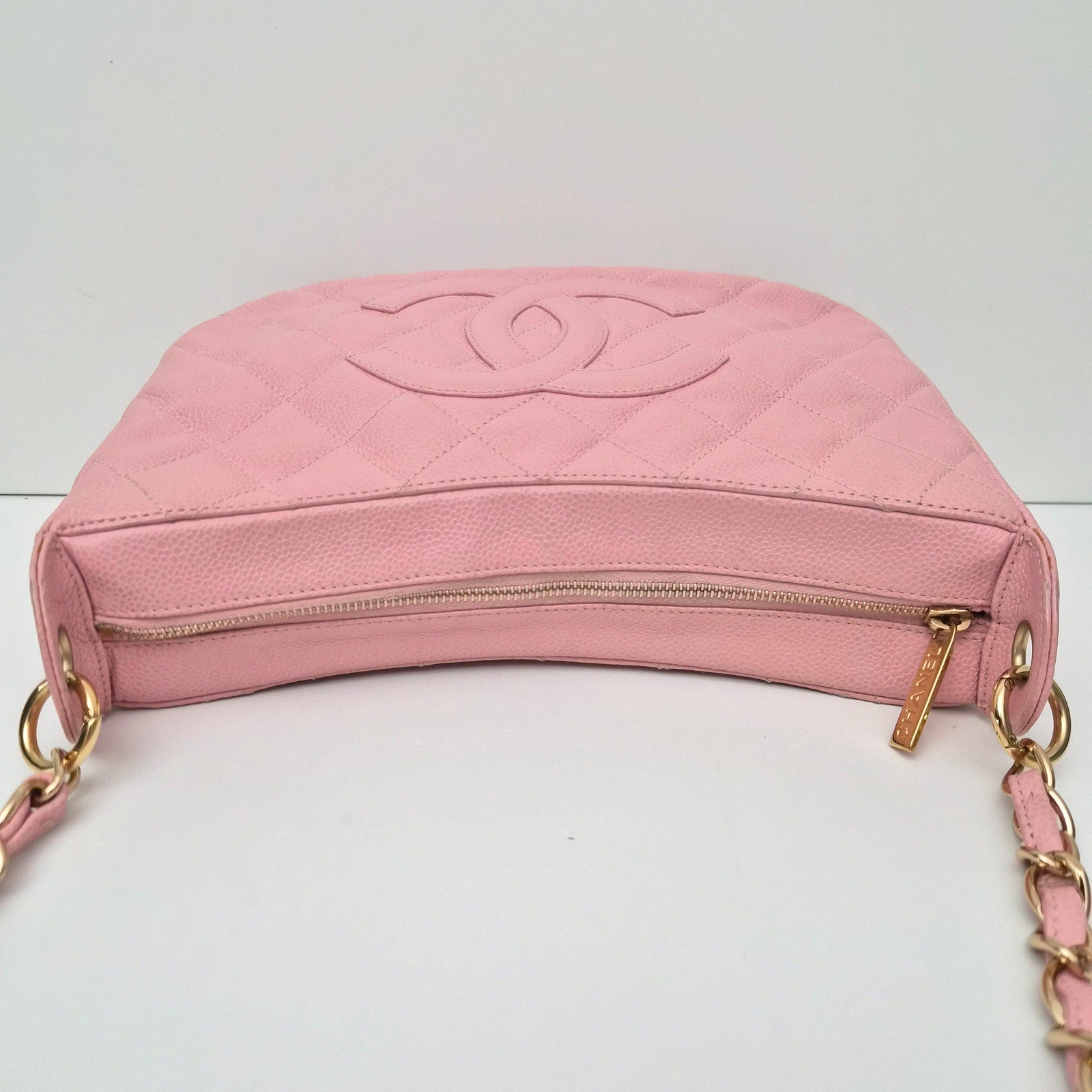 Chanel Vintage Timeless CC Shoulder Bag Pink Caviar Gold Hardware