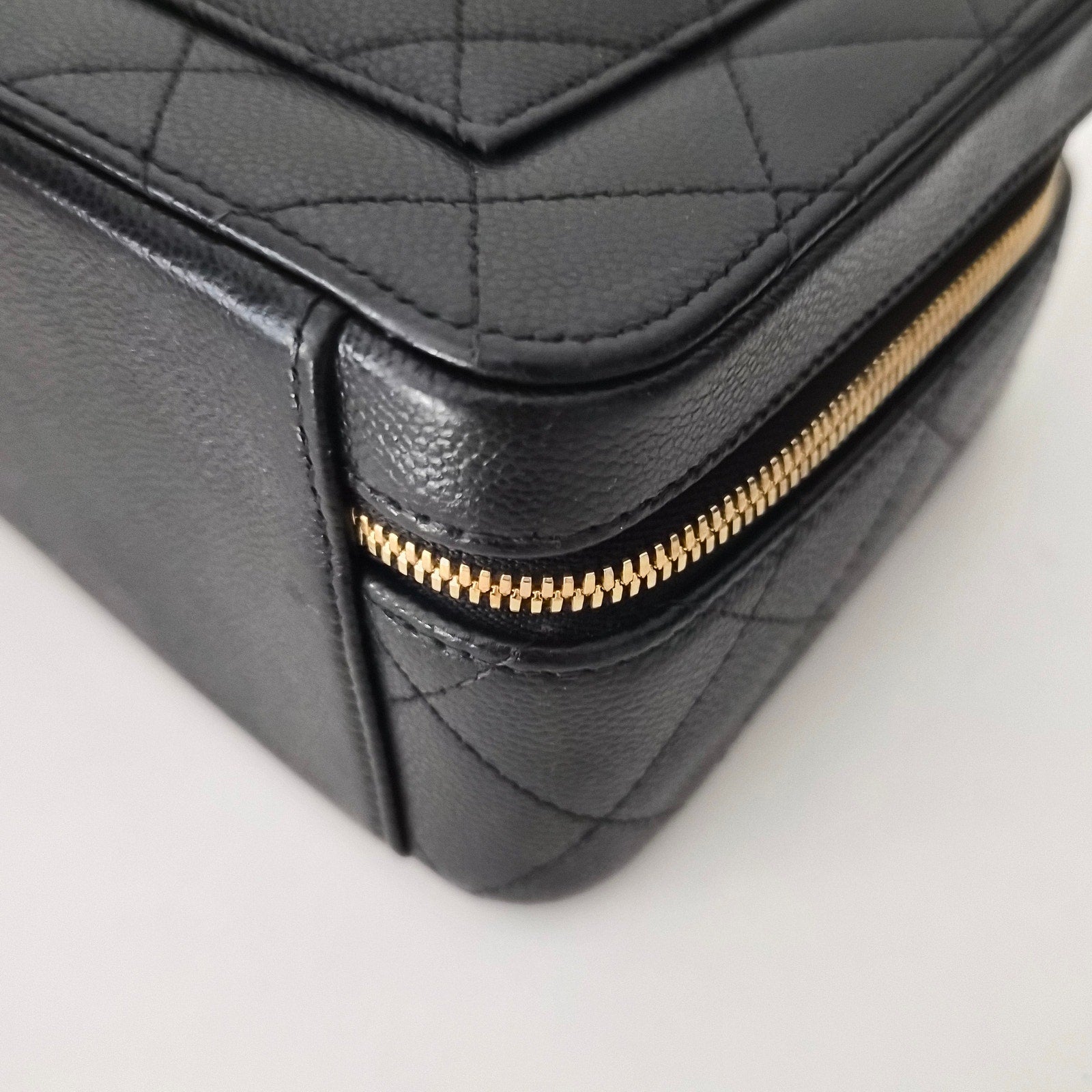 Chanel Caviar Quilted Top Handle Vanity With Chain Black