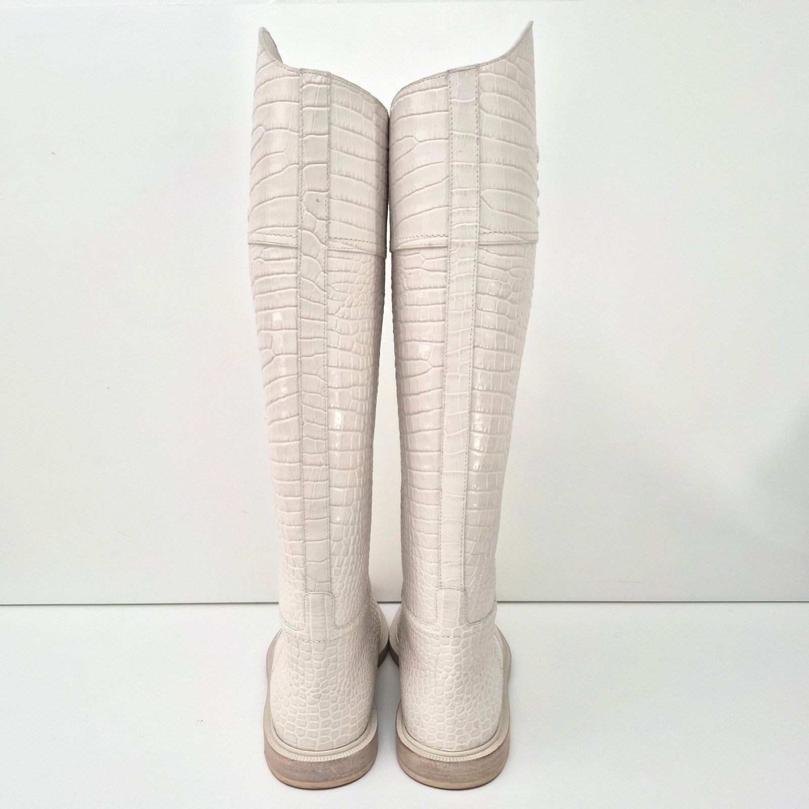 Fendi Karligraphy Cream Logo Croc Embossed Riding Boots Size US 8.5 / EU 38.5