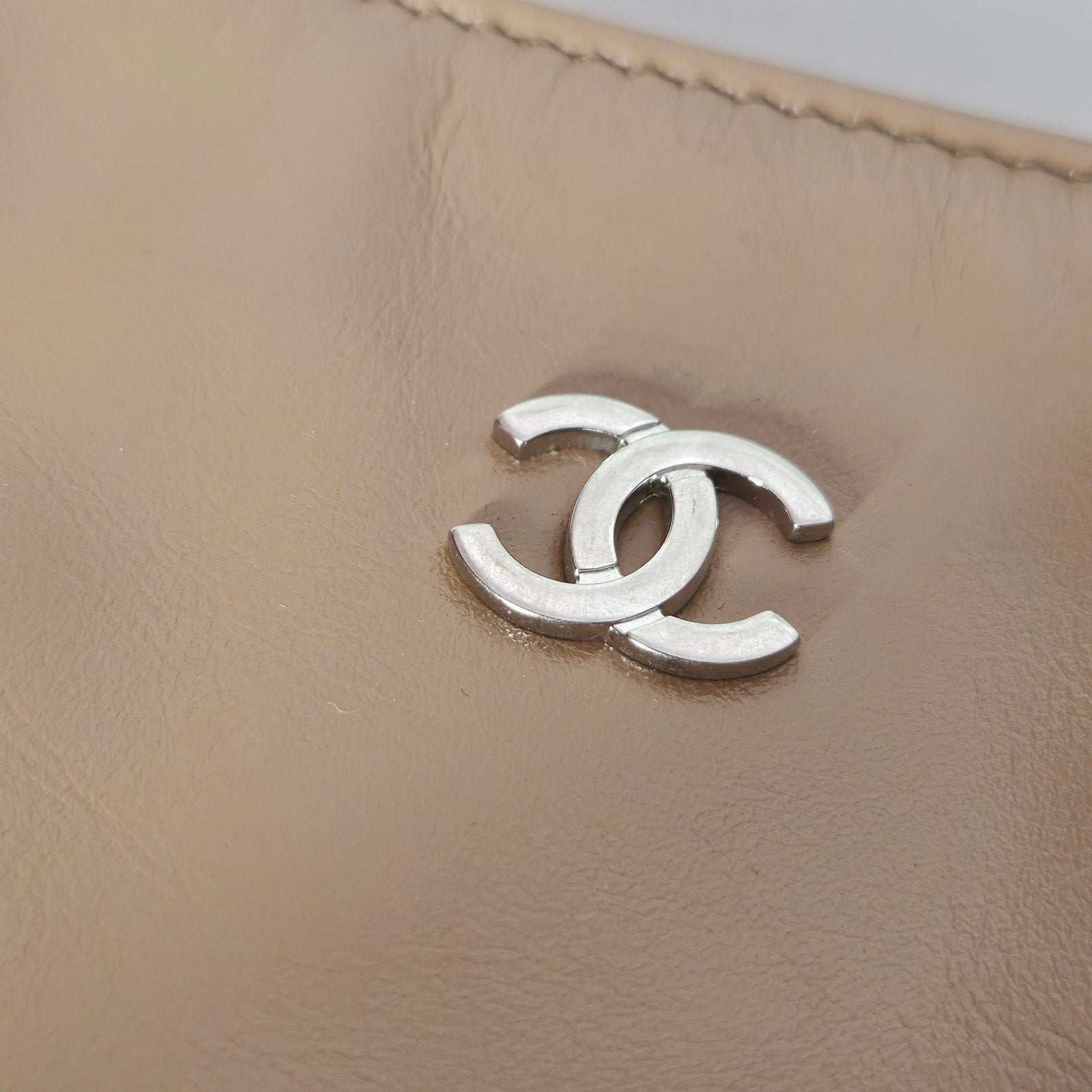 Chanel Shiny Calfskin Quilted Small Chanel 22 Hobo Beige Brown