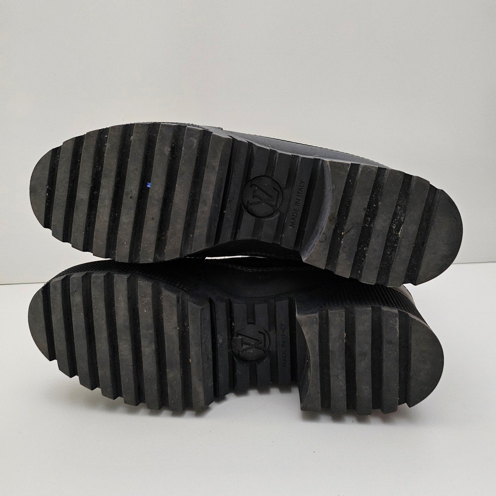 Louis Vuitton Monogram Laureate Platform Desert Boots US 7 / EU 37 Green