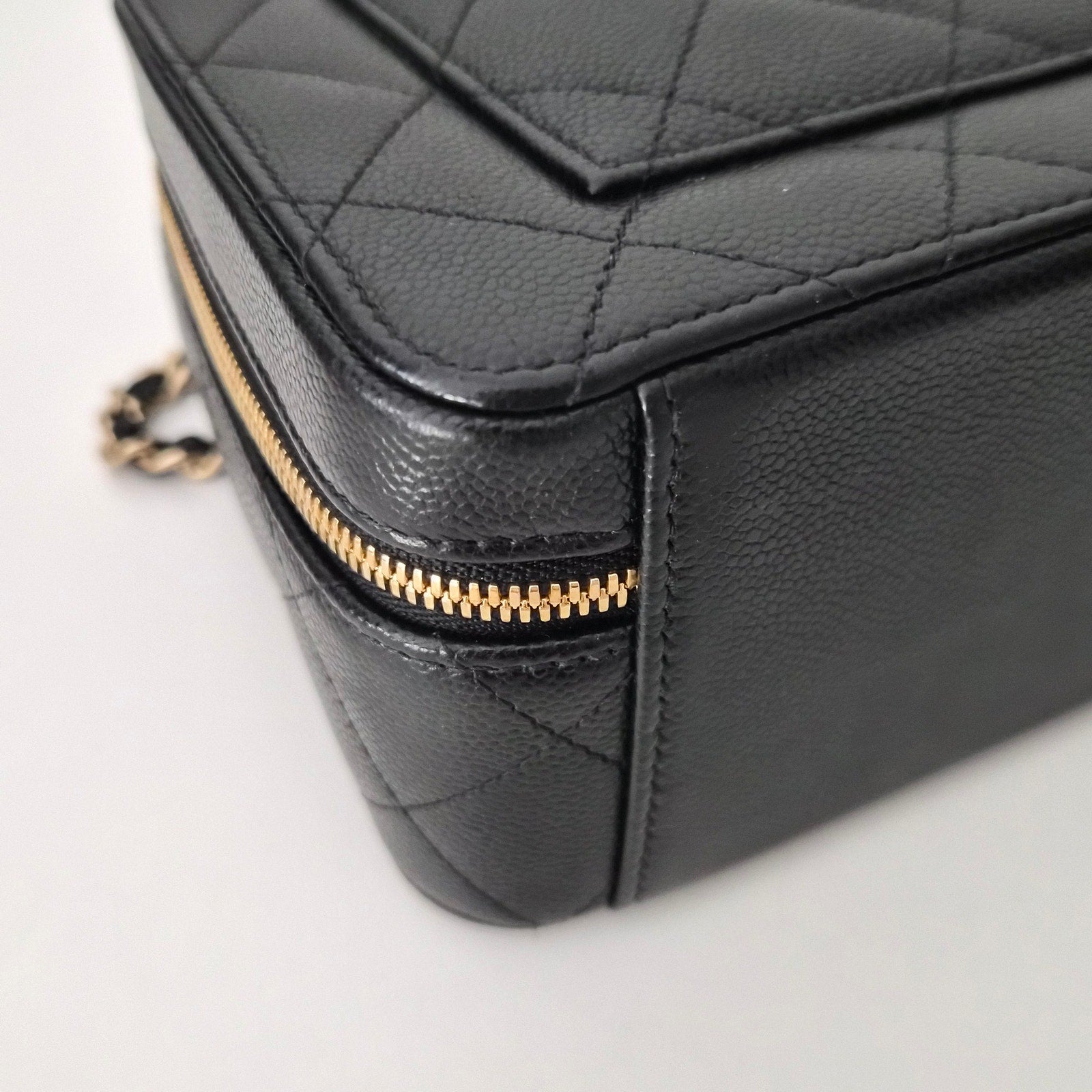 Chanel Caviar Quilted Top Handle Vanity With Chain Black