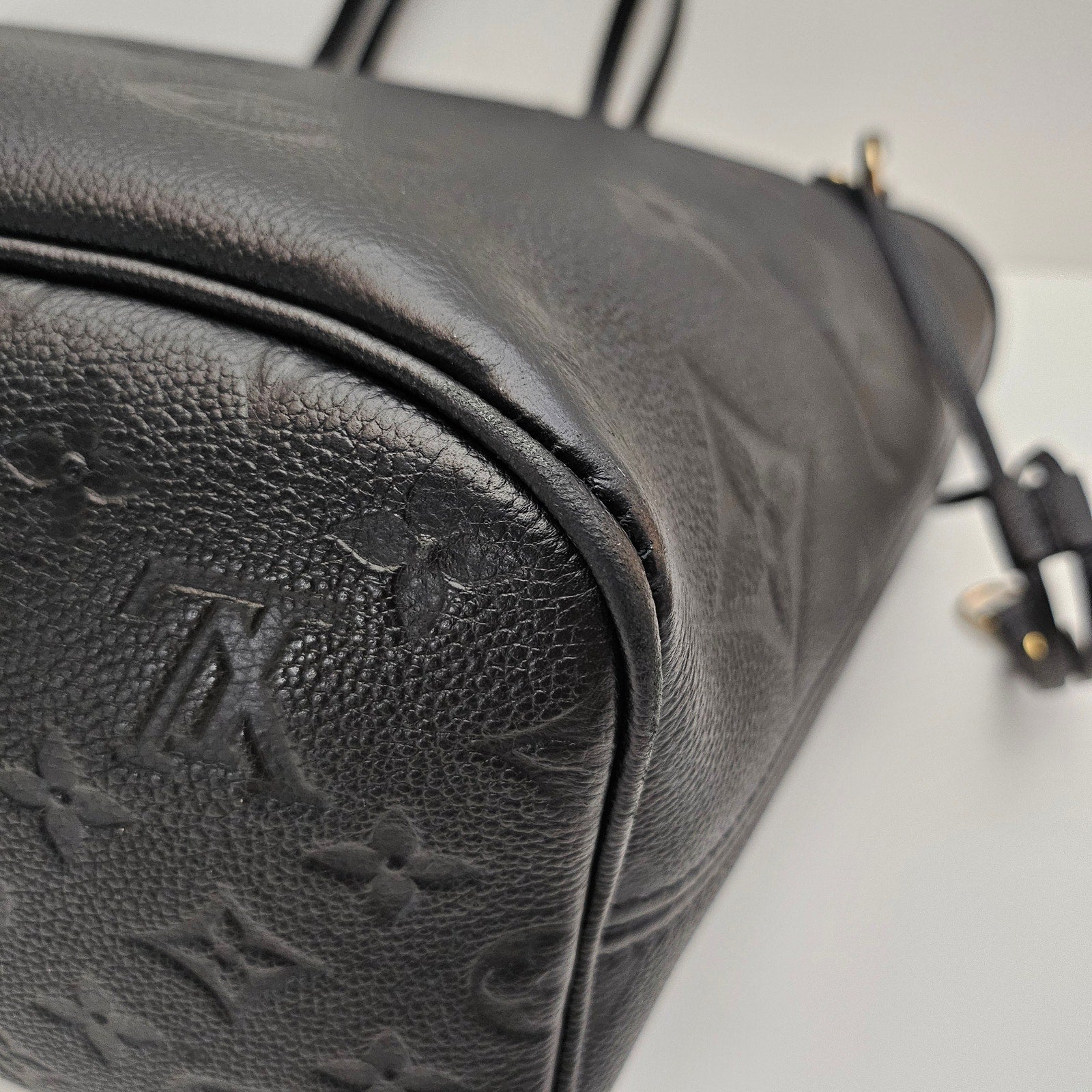 Louis Vuitton Empreinte Monogram Giant Neverfull MM Black Tote