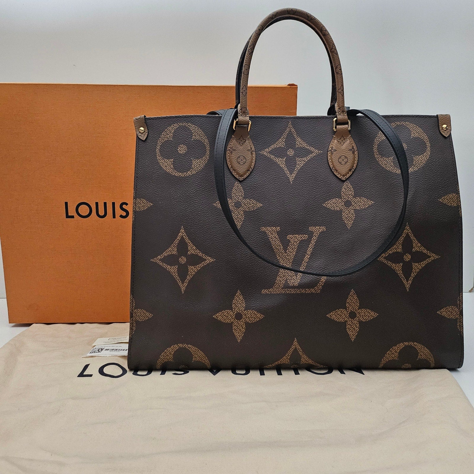 Louis Vuitton Reverse Monogram Giant Onthego GM Tote