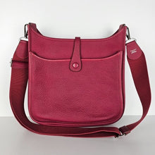 Load image into Gallery viewer, Hermes Clemence Leather III Evelyne PM Crossbody Bag Wine Red
